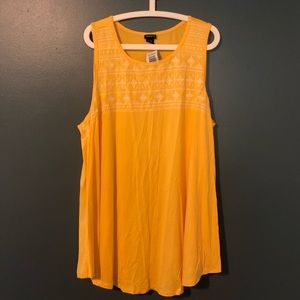 Never worn, yellow Torrid sleeveless top, size 3.